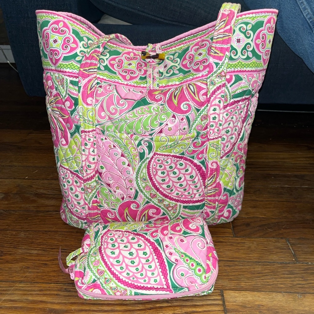 Vera Bradley Paisley Pink and Green Tote and makeup bag